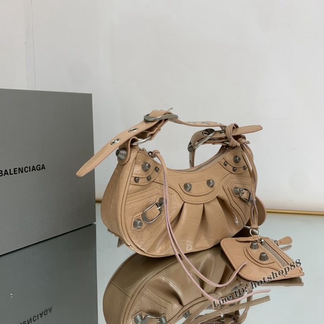 Balenciaga專櫃爆款經典機車包系列女包 巴黎世家鱷魚裸粉Le Cagole月牙腋下包 fyj1717